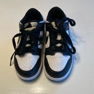 Used kids Nike  “Panda” dunks, size 2
